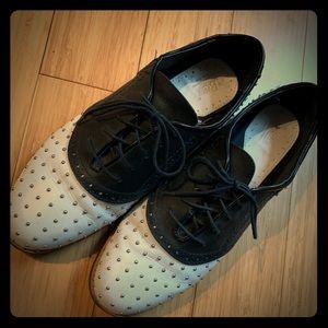 Studded saddle shoes! Size 10